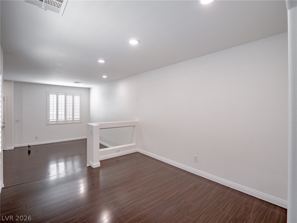 6524 Roundstone Bog Avenue Las Vegas NV 89139
