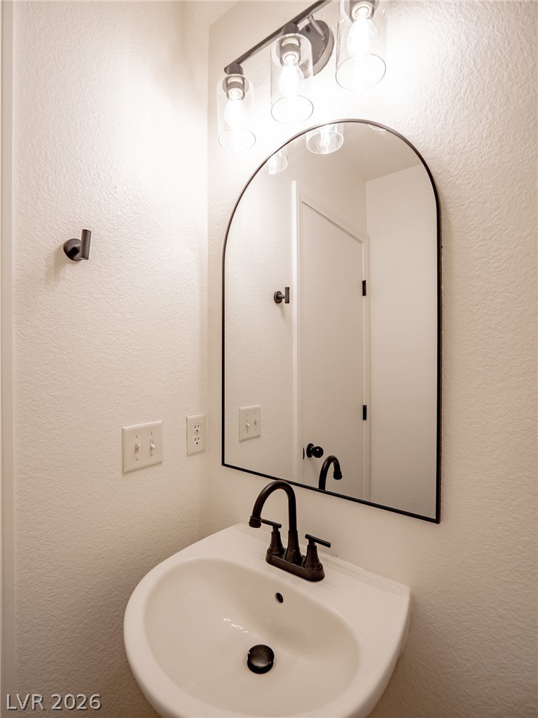 6524 Roundstone Bog Avenue Las Vegas NV 89139