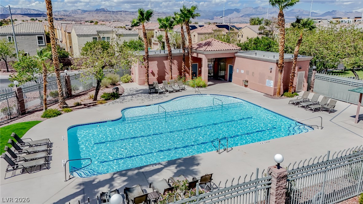 6524 Roundstone Bog Avenue Las Vegas NV 89139