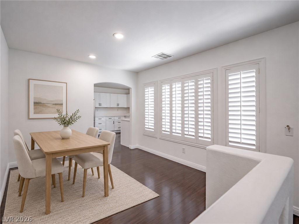 6524 Roundstone Bog Avenue Las Vegas NV 89139