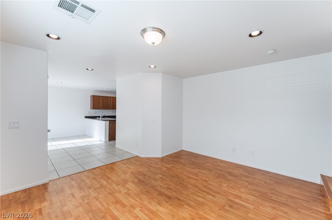 8873 Balcony Trellis Avenue Las Vegas NV 89149