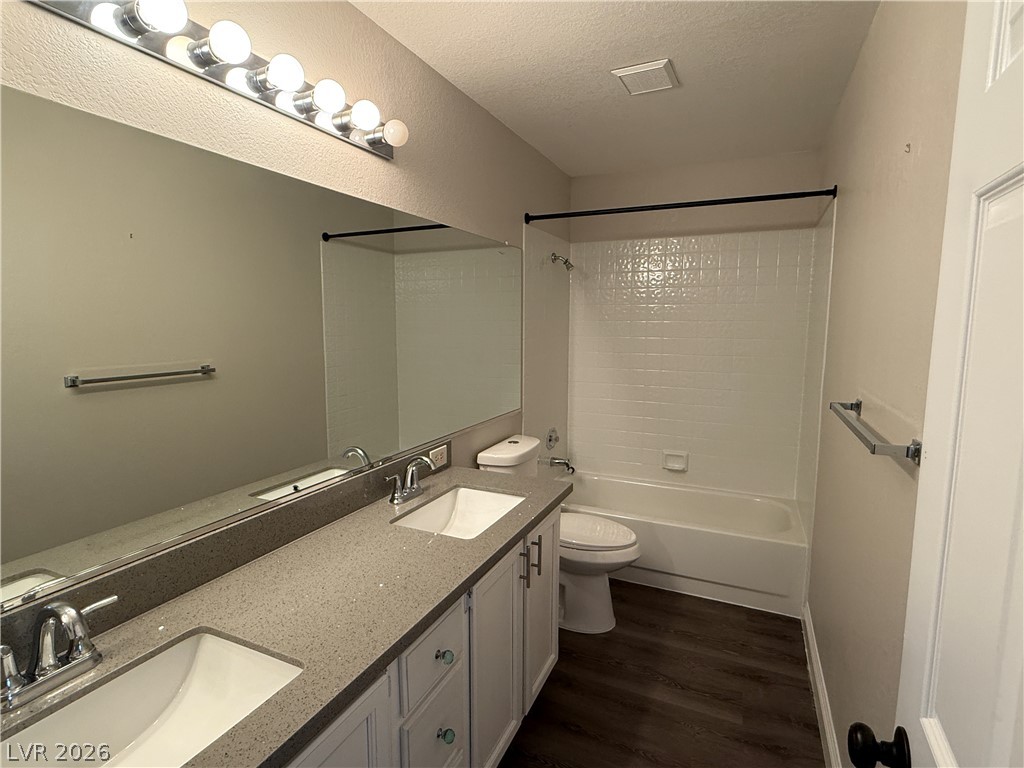 10025 Harpoon Circle Las Vegas NV 89117