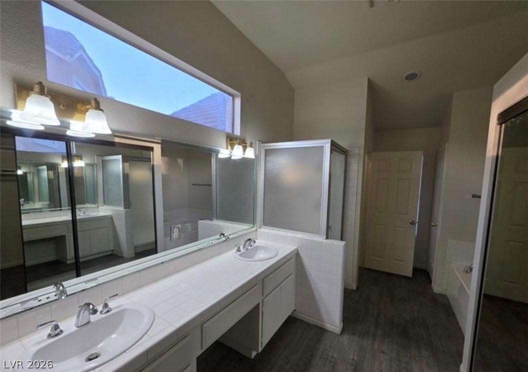 6561 Avon Court Las Vegas NV 89108