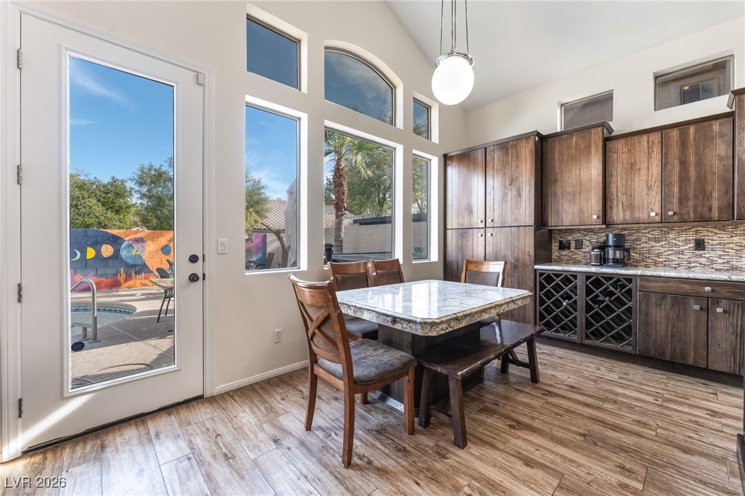 2766 Glen Port Street Las Vegas NV 89135