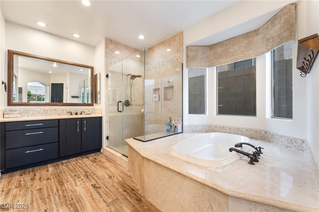 2766 Glen Port Street Las Vegas NV 89135