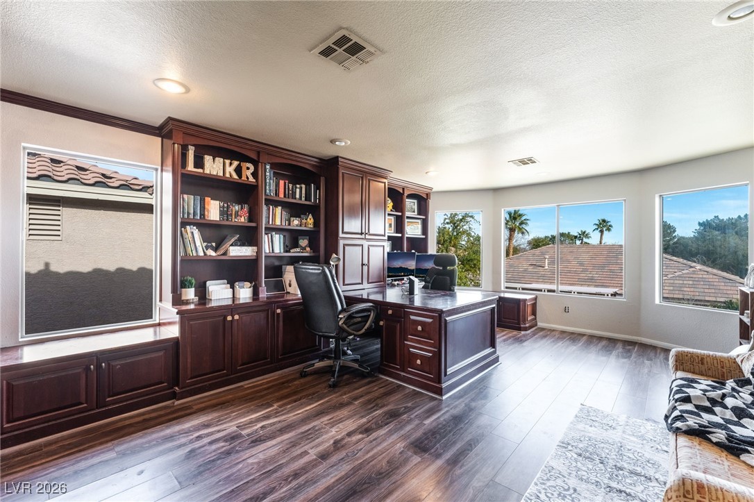 2766 Glen Port Street Las Vegas NV 89135