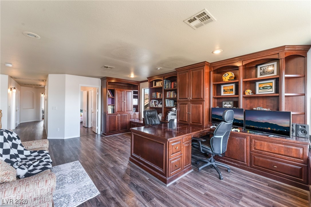 2766 Glen Port Street Las Vegas NV 89135