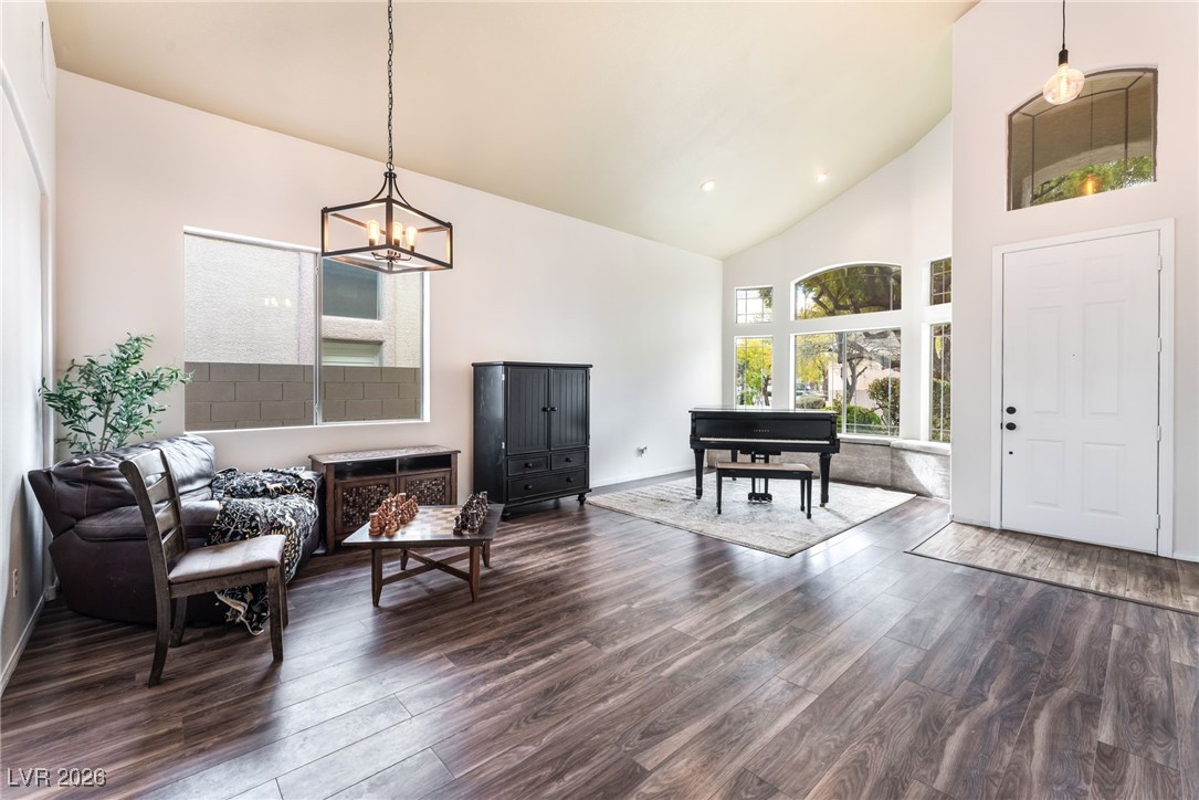 2766 Glen Port Street Las Vegas NV 89135