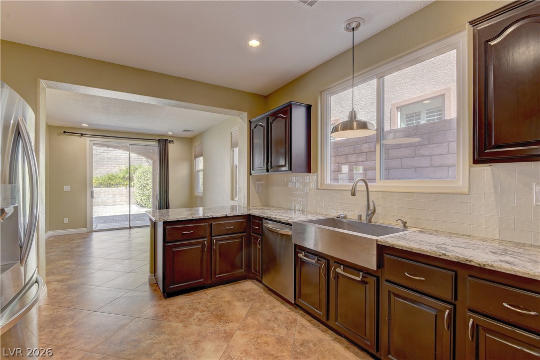 561 Ivy Spring Street Las Vegas NV 89138