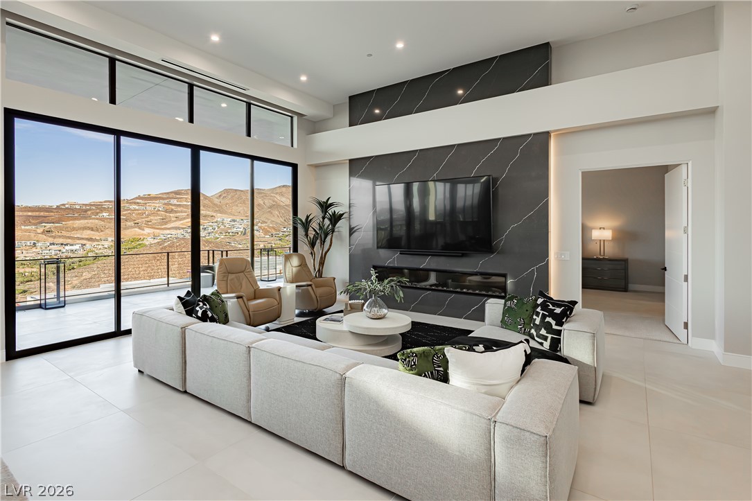658 Dragon Peak Drive Henderson NV 89012