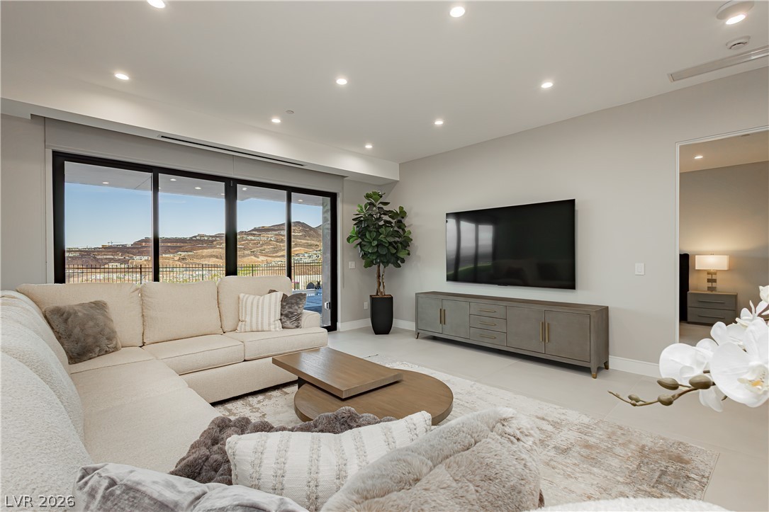 658 Dragon Peak Drive Henderson NV 89012