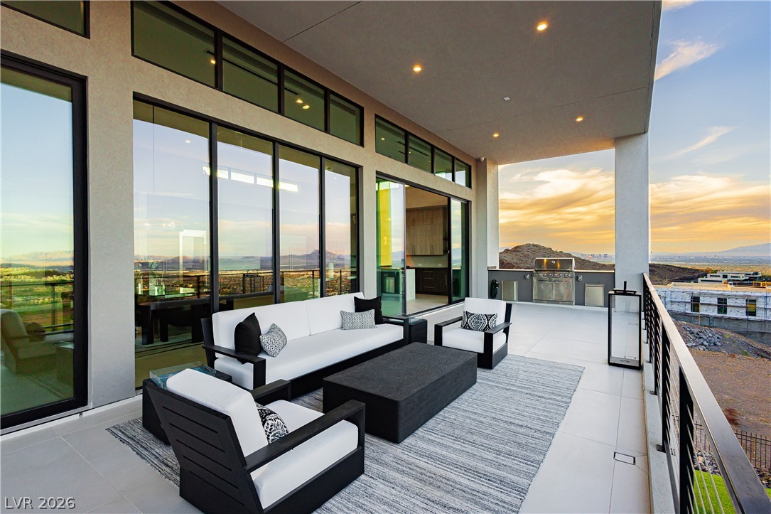 658 Dragon Peak Drive Henderson NV 89012