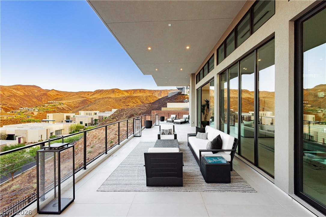 658 Dragon Peak Drive Henderson NV 89012