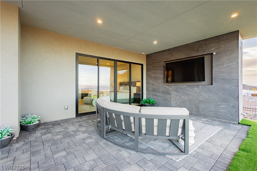 658 Dragon Peak Drive Henderson NV 89012