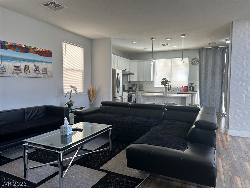 8901 Kingswood Drive Las Vegas NV 89147