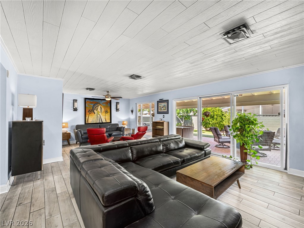 521 Sweeney Avenue Las Vegas NV 89104