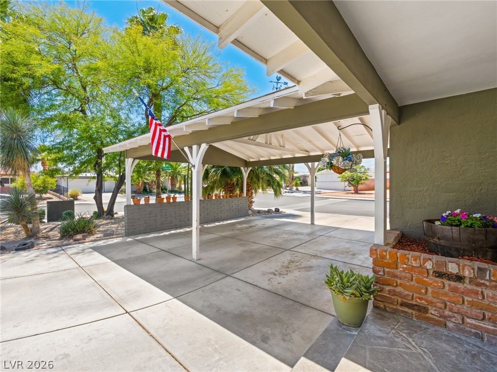 521 Sweeney Avenue Las Vegas NV 89104