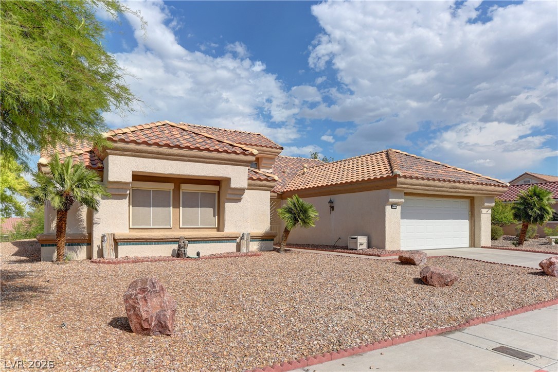 2516 Highvale Drive Las Vegas NV 89134