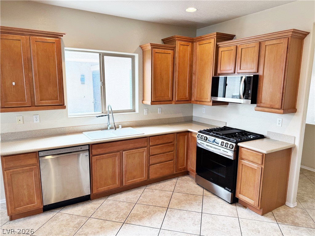 6101 Saddle Horse Avenue Las Vegas NV 89122