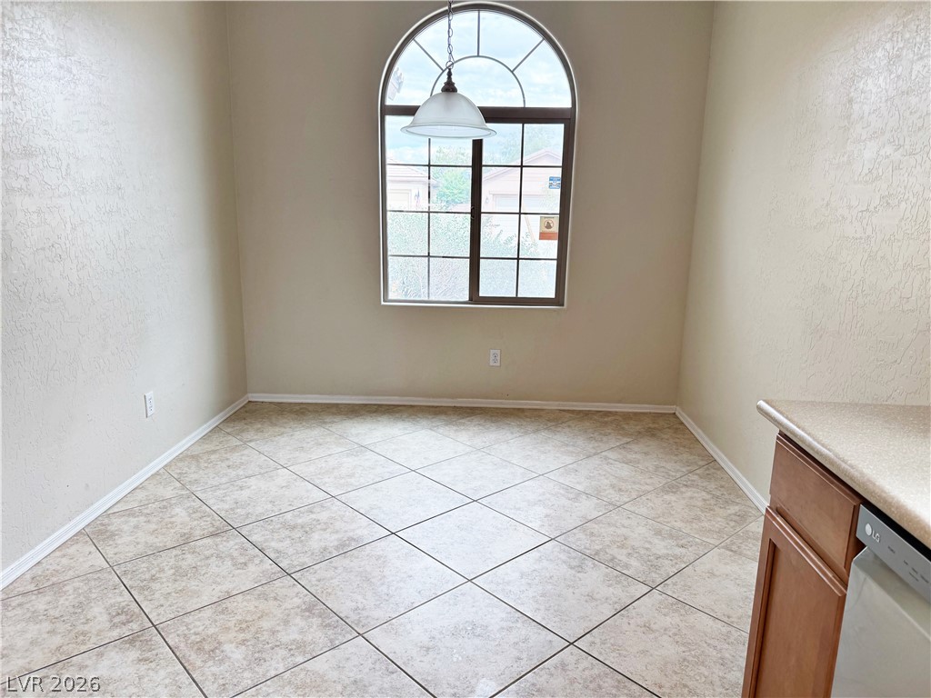 6101 Saddle Horse Avenue Las Vegas NV 89122