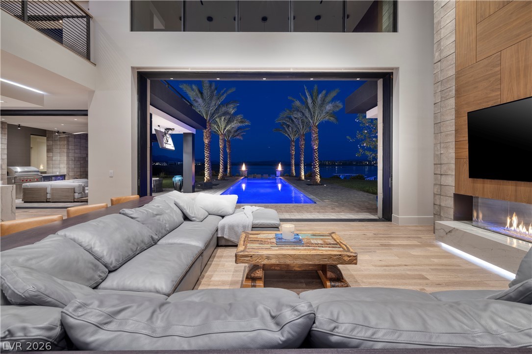 10 Sunrise Beach Circle Henderson NV 89011