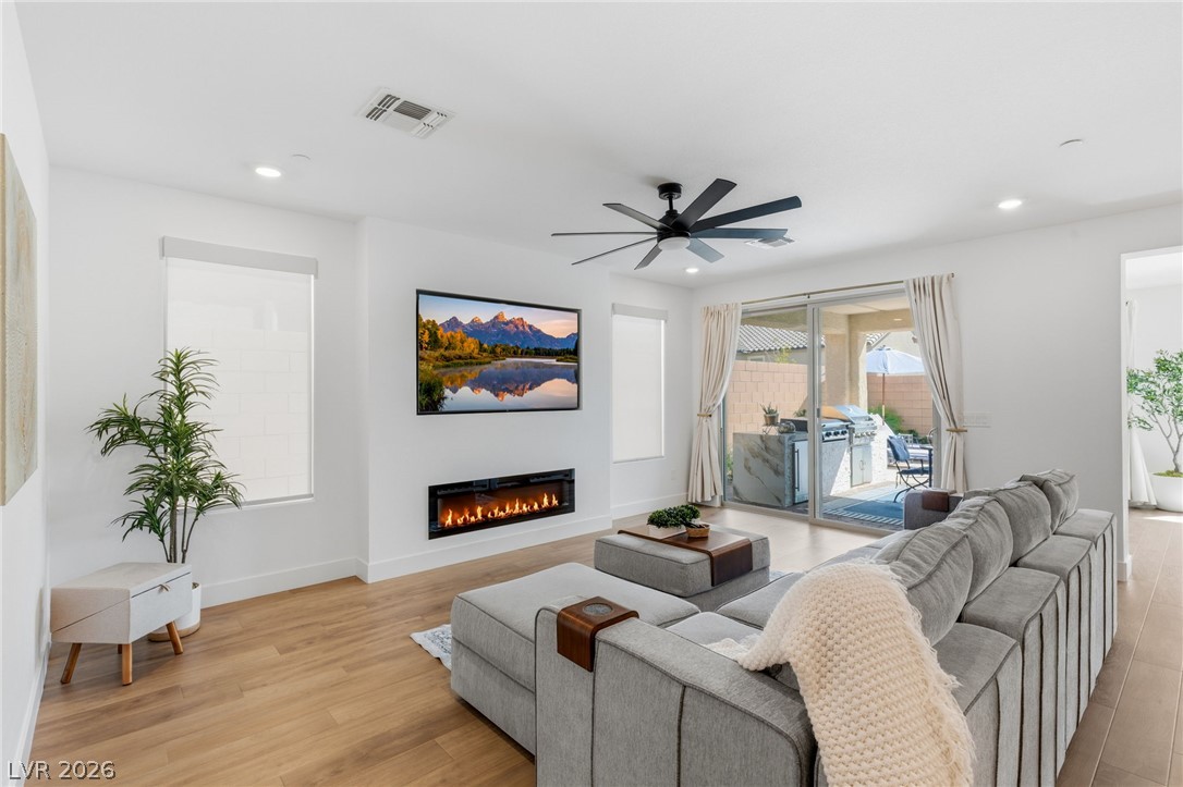 6490 Sandero Springs Street Las Vegas NV 89166