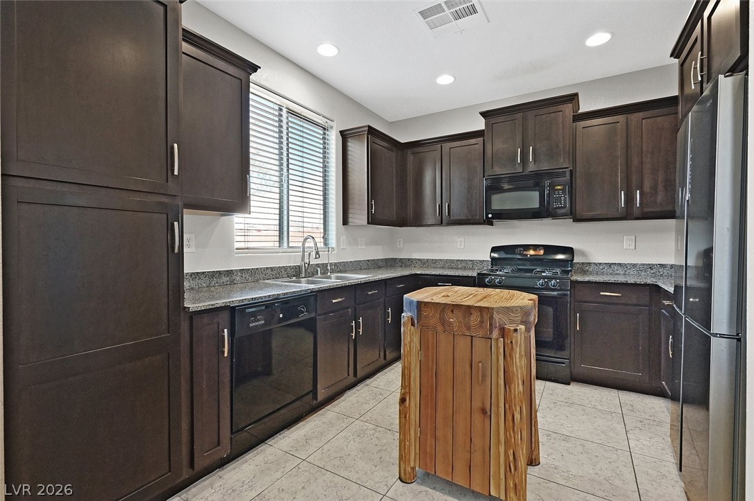 7563 Edgartown Harbor Street Las Vegas NV 89166