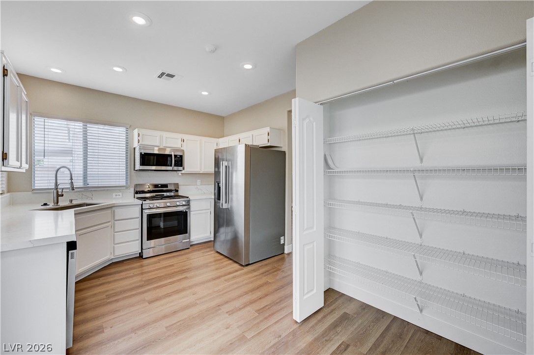 2741 Trotwood Lane Las Vegas NV 89108