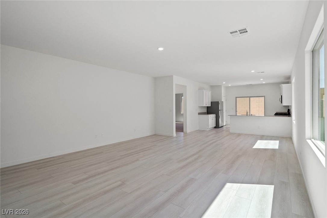 6751 Magnolia River Avenue Las Vegas NV 89156