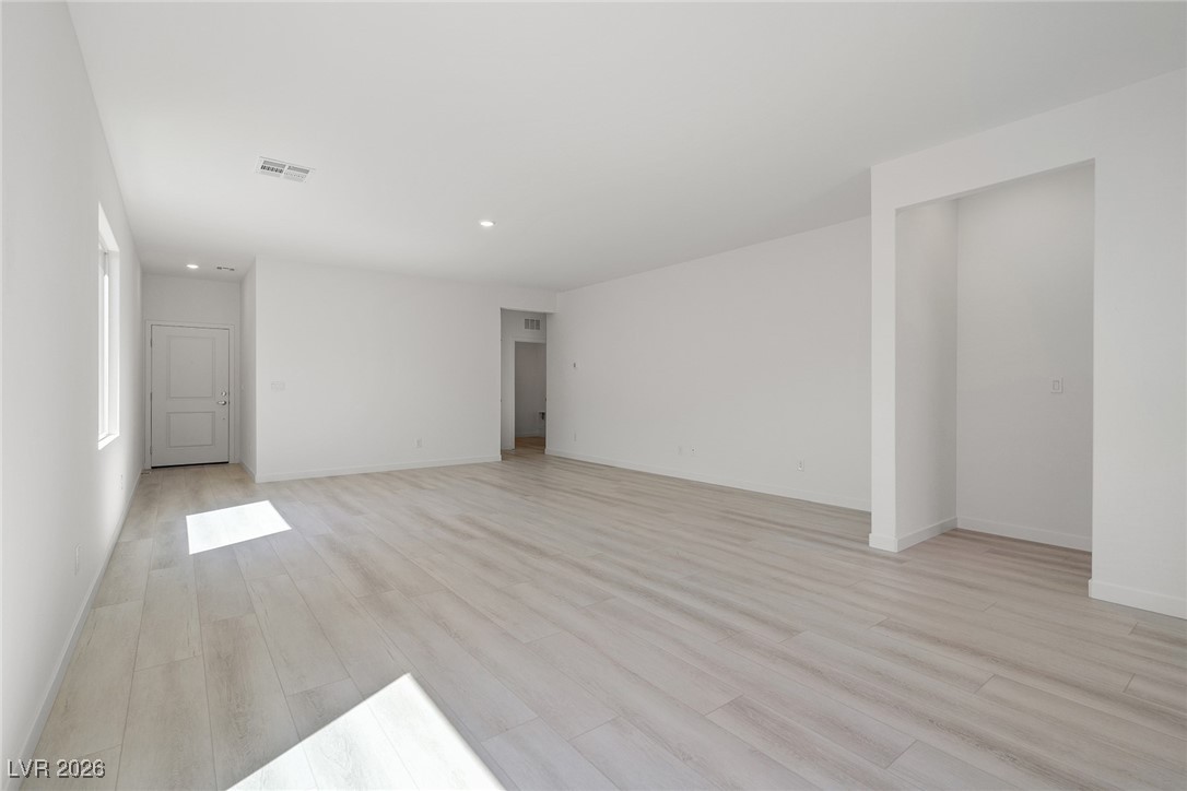 6751 Magnolia River Avenue Las Vegas NV 89156