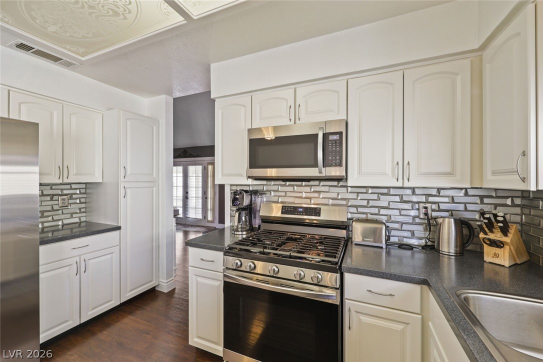 8039 Aspendale Drive Las Vegas NV 89123