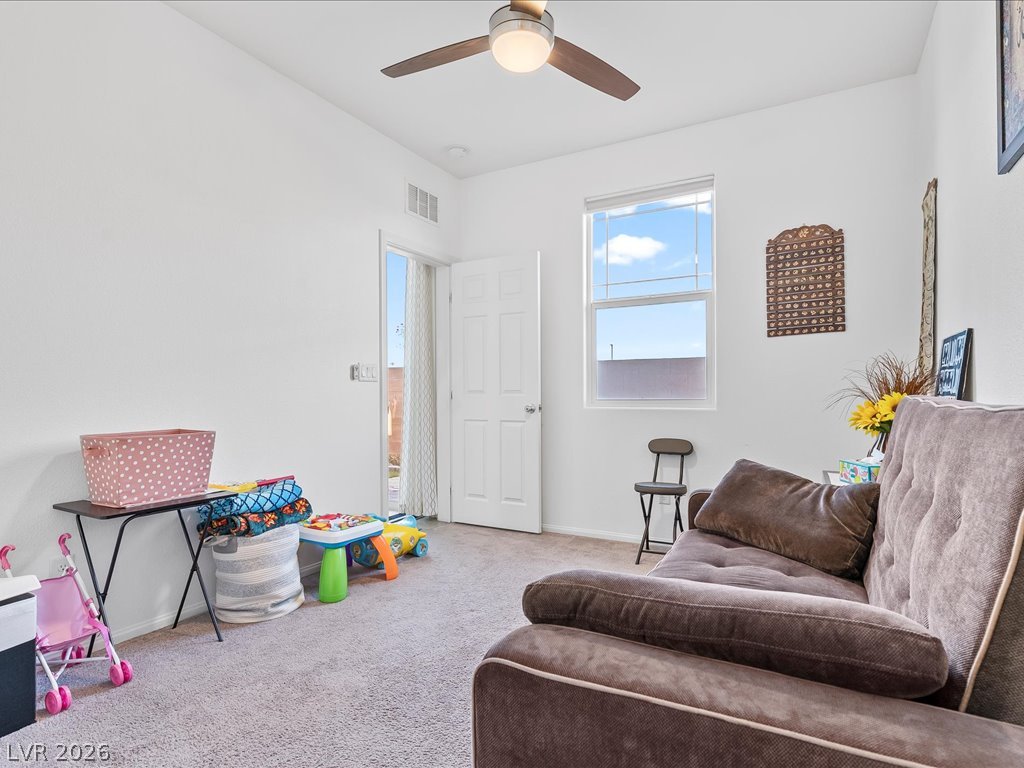 6082 Rose Springs Avenue Las Vegas NV 89130