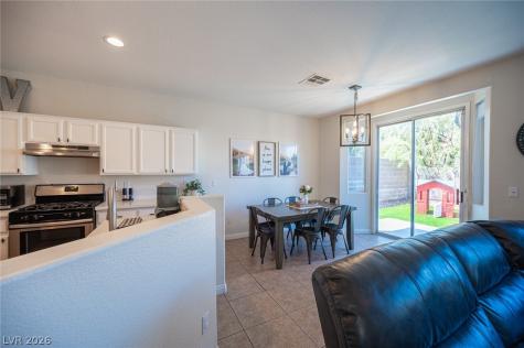10646 Streamside Avenue Las Vegas NV 89129