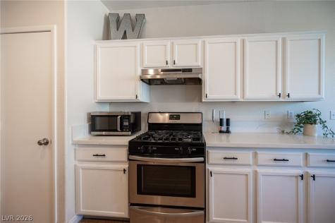 10646 Streamside Avenue Las Vegas NV 89129
