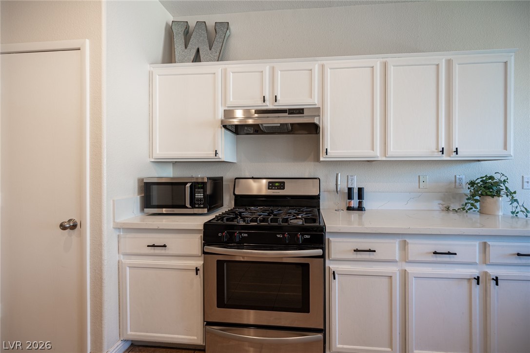 10646 Streamside Avenue Las Vegas NV 89129