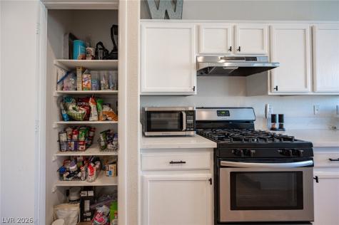 10646 Streamside Avenue Las Vegas NV 89129