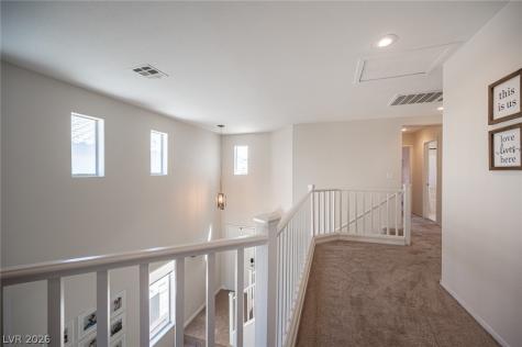 10646 Streamside Avenue Las Vegas NV 89129