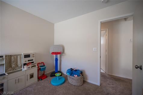 10646 Streamside Avenue Las Vegas NV 89129