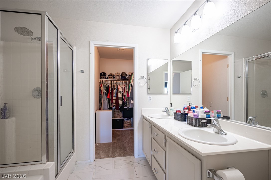 10646 Streamside Avenue Las Vegas NV 89129