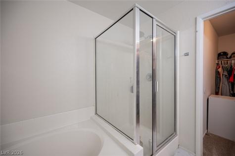 10646 Streamside Avenue Las Vegas NV 89129