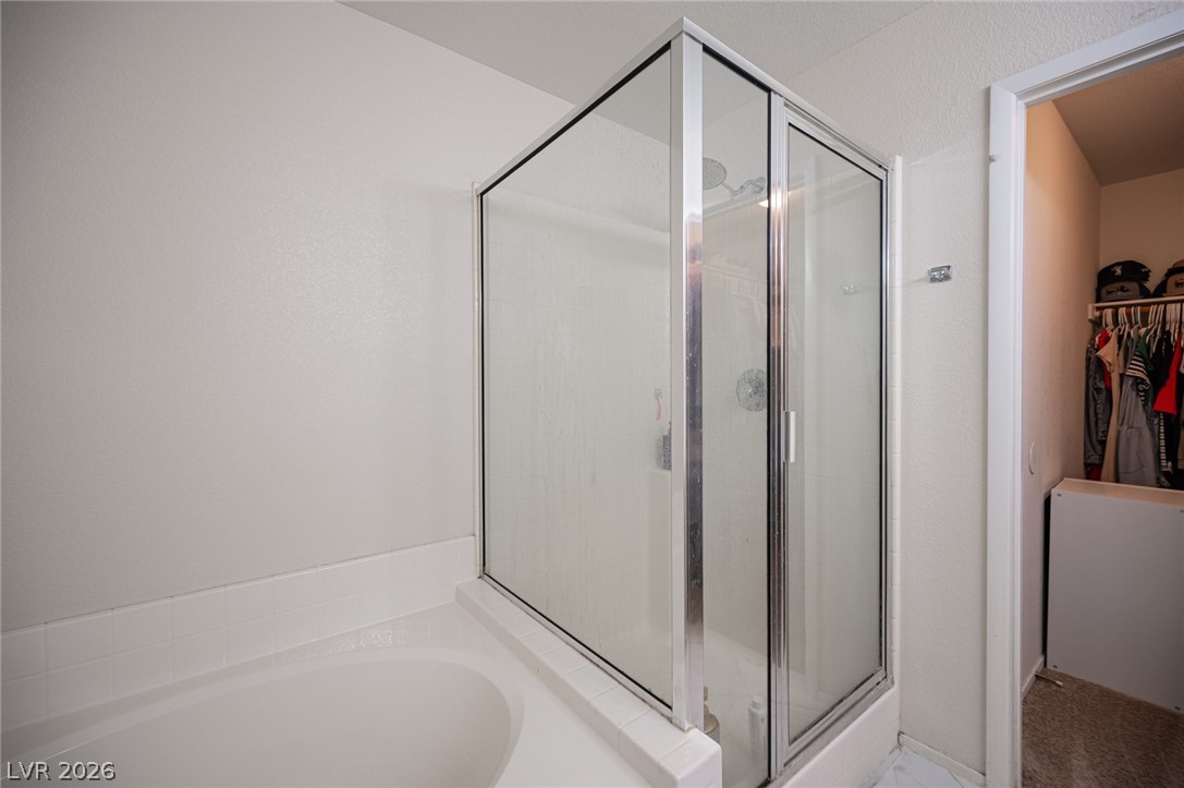 10646 Streamside Avenue Las Vegas NV 89129