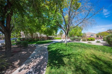 10646 Streamside Avenue Las Vegas NV 89129