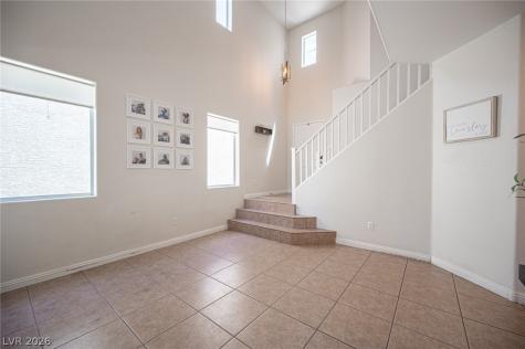 10646 Streamside Avenue Las Vegas NV 89129