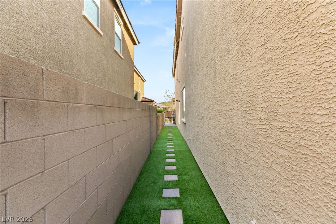 9514 Wild Valley Avenue Las Vegas NV 89148