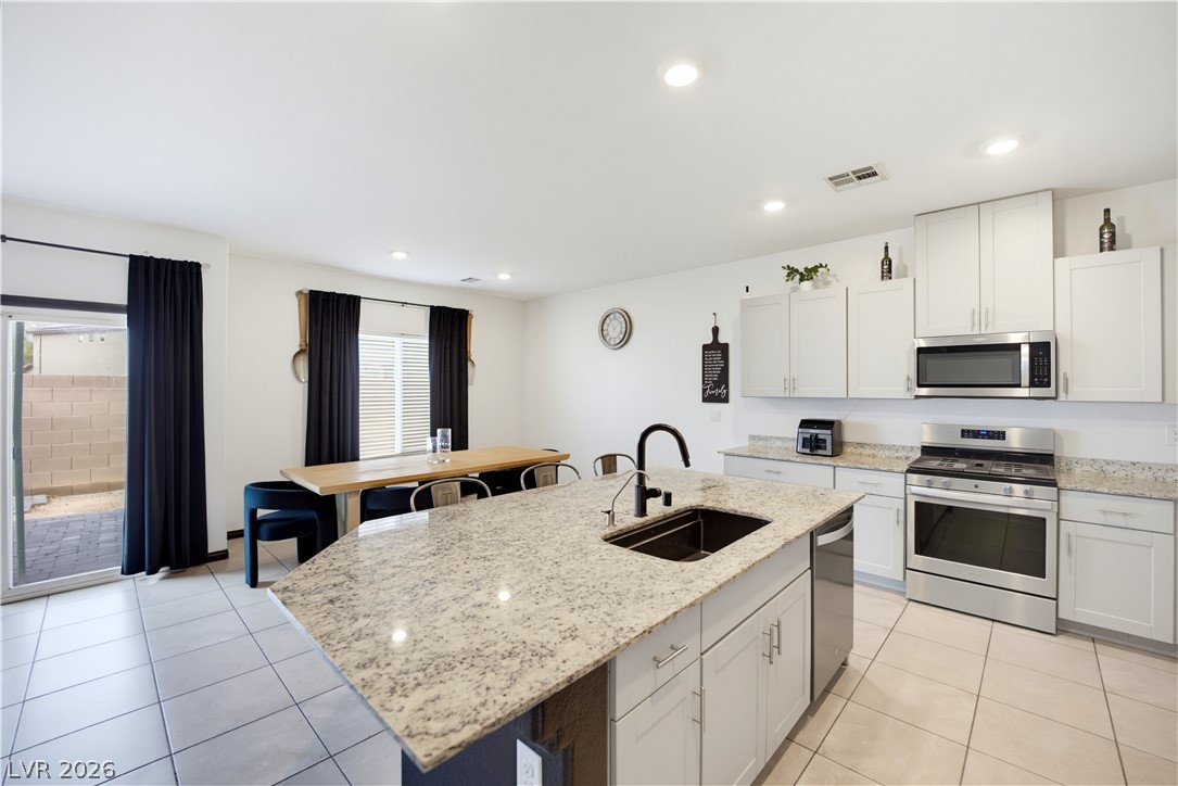 942 Twincrest Avenue North Las Vegas NV 89032