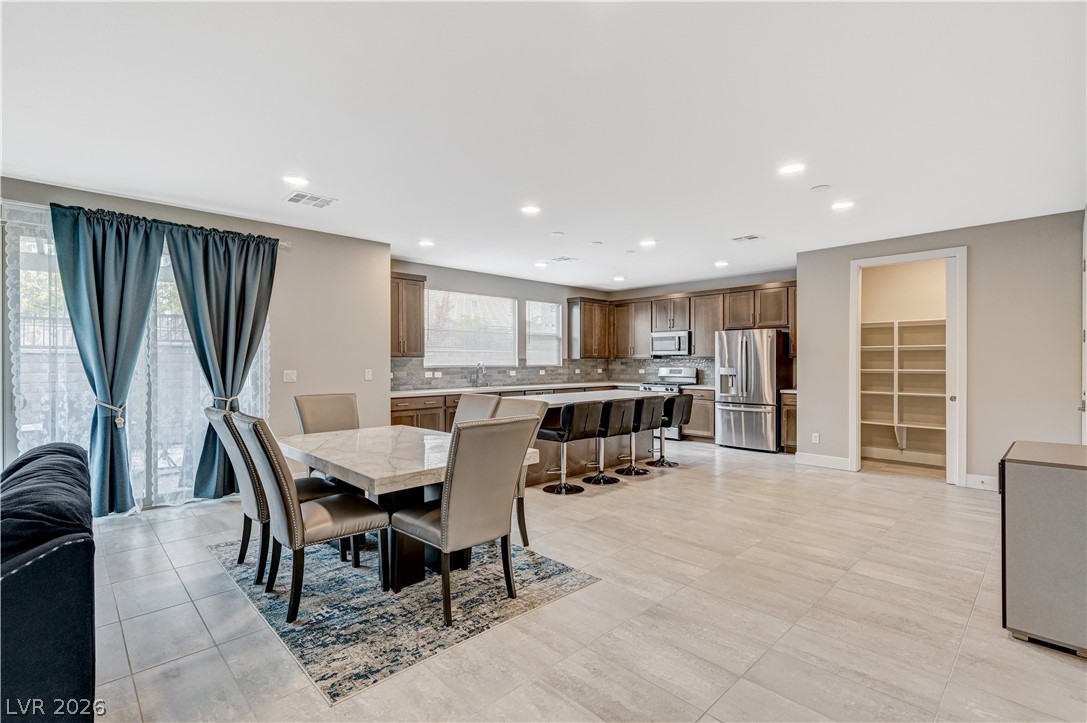 6853 Desert Finch Street North Las Vegas NV 89084