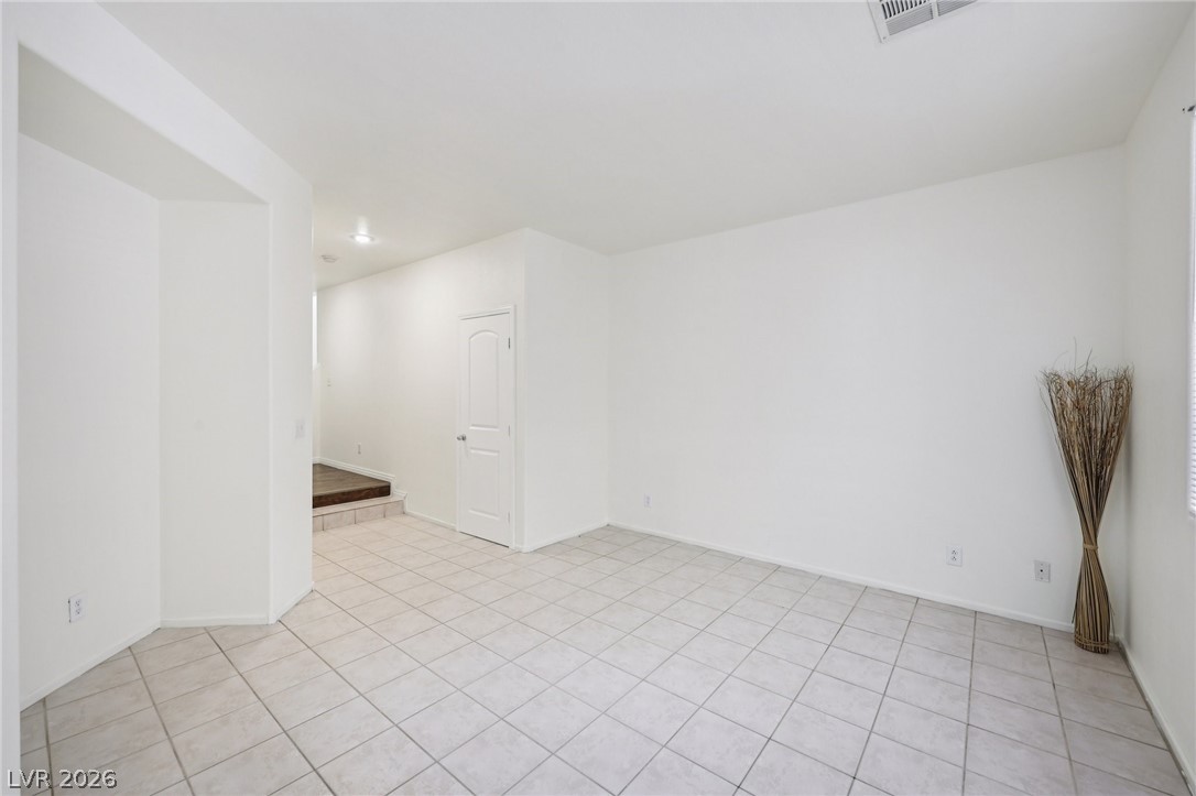 6539 Netherseal Avenue Las Vegas NV 89139