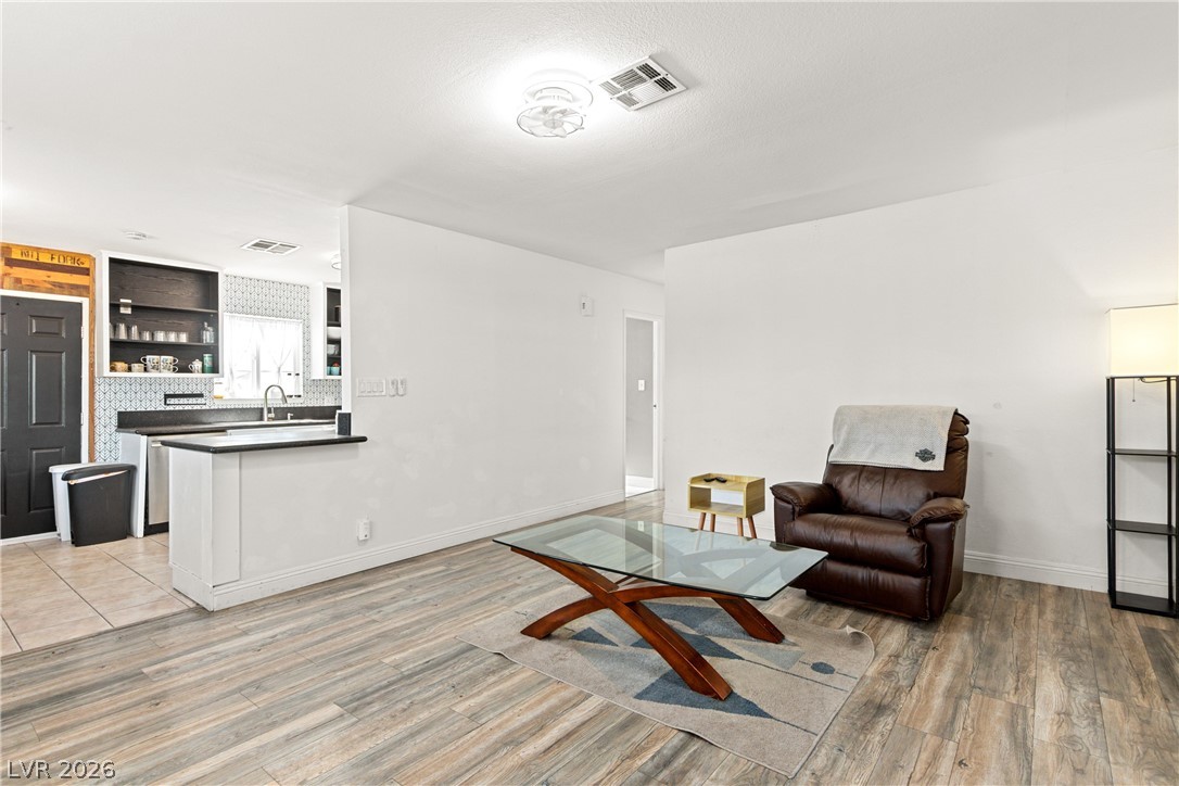 6214 Gunderson Boulevard Las Vegas NV 89103