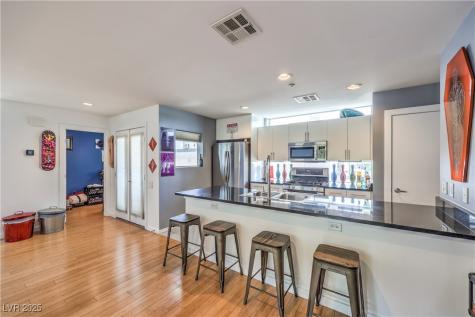 223 Tower Street Las Vegas NV 89101