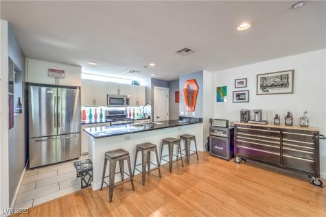 223 Tower Street Las Vegas NV 89101